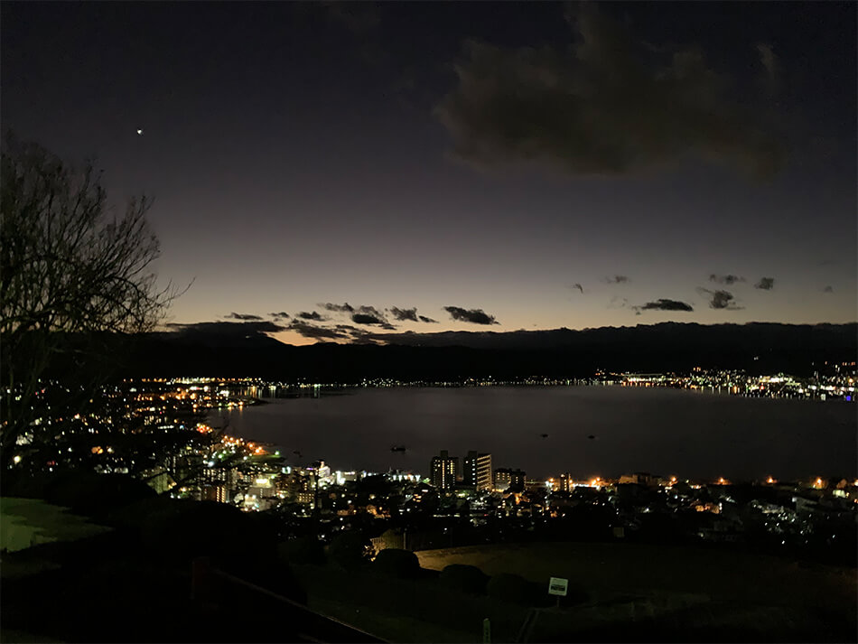 諏訪湖の夜景