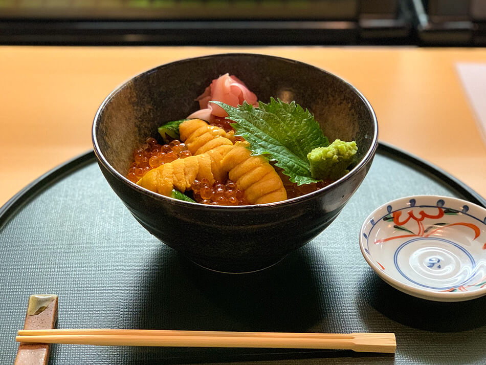 『弥助鮨』のうにいくら丼